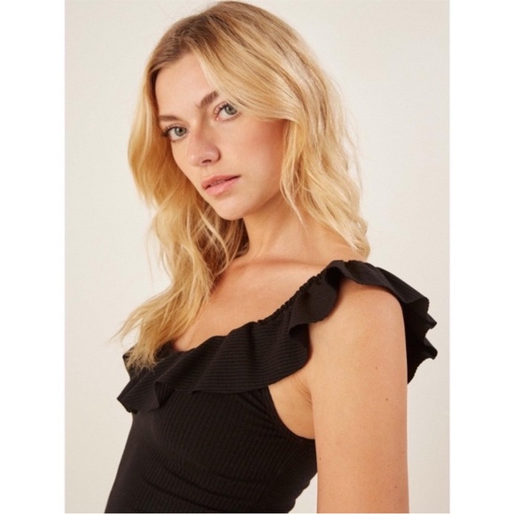 Reformation Roxanna top - Picture 2 of 9